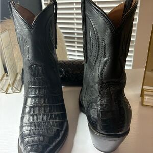 Black Cowboy Boots with Classic Western Design